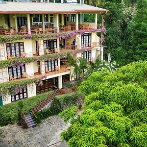 Resort Nature Walk Kandy